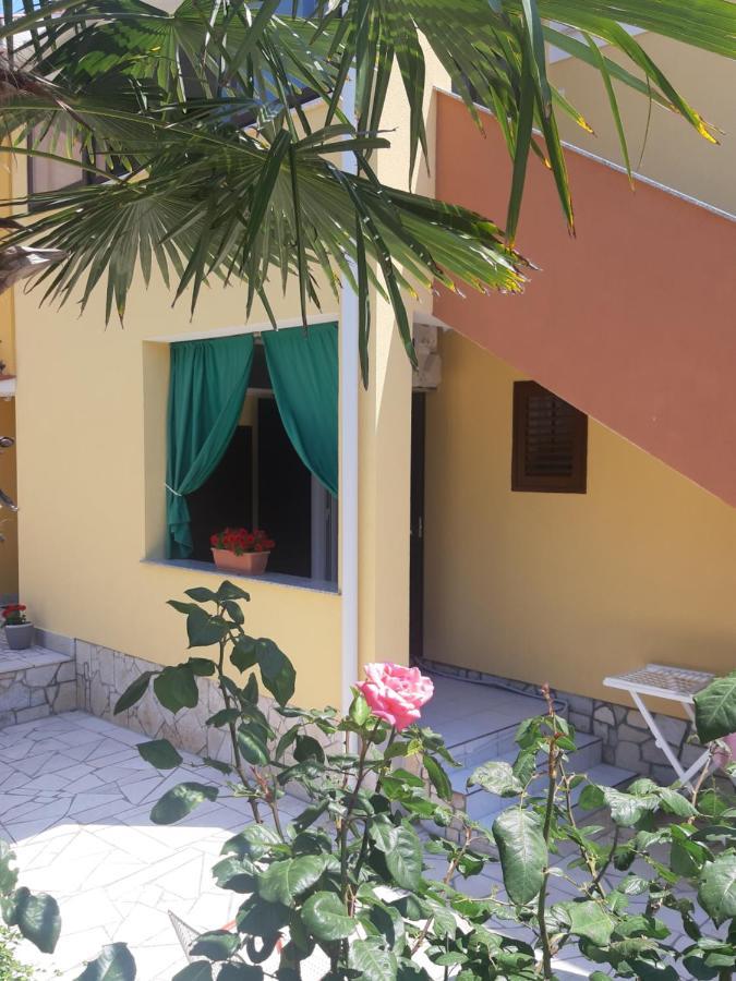 Soba Ana Hotel Đảo Đảo Cres Ngoại thất bức ảnh